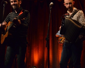 sortie du cd à la menuiserie avec Jeanne Garraud, Nicolas Bacchus, Fanch', Nicolas Jules, Yves Perrin, Amaryllis et Léonore, Noémie Lamour / crédit : Jan Feigenbaum